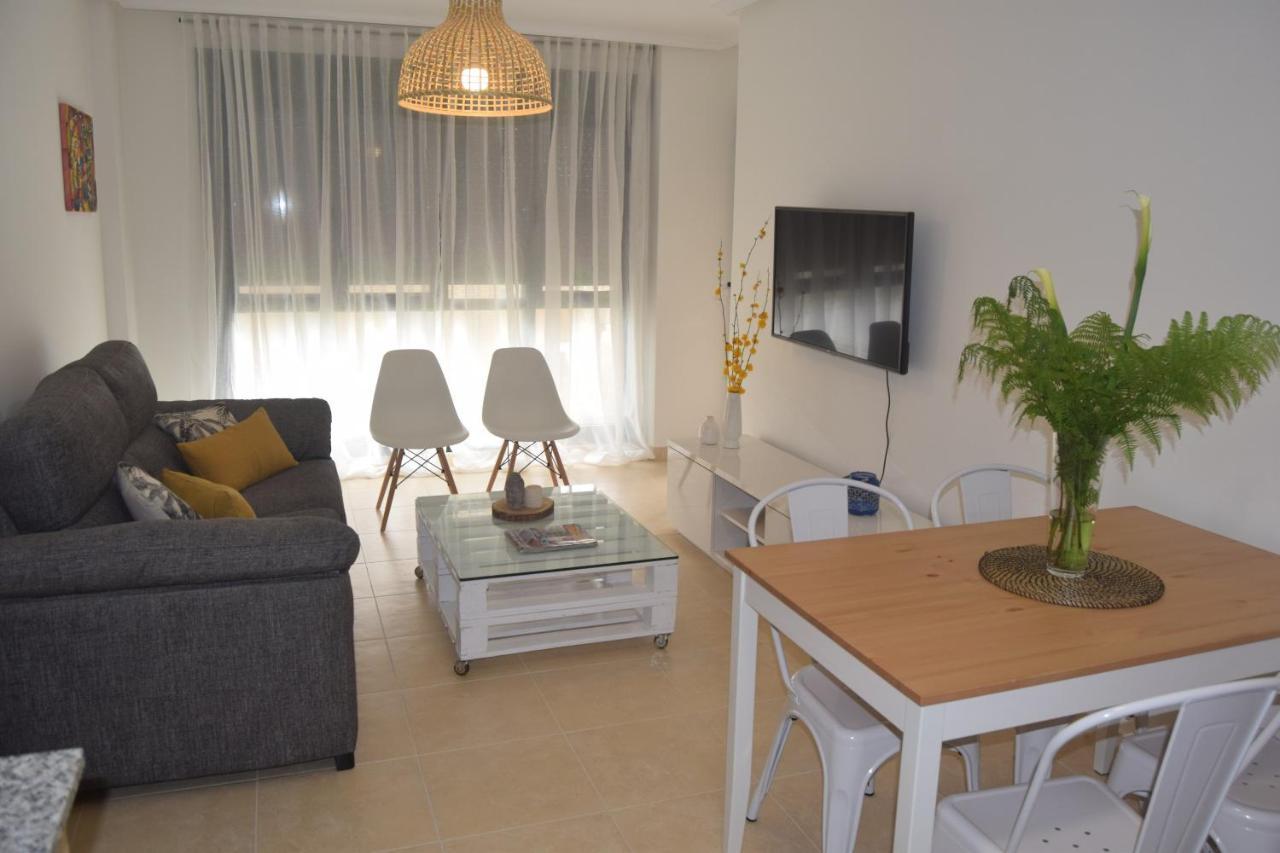 La Caparina, Apartamento Con Piscina A 3 Km De La Playa Vut-2377-As 라네스 외부 사진